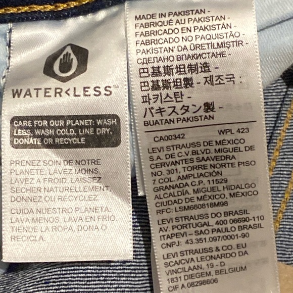 Levi Jeans 26x32 NWT DARK Jean Stretch 314 Shape Straight - Picture 5 of 10